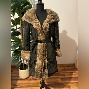 Women's Faux Fur Trimmed Coat